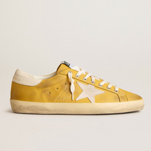 GOLDEN GOOSE Size 46 - Men's Super Star Classic in Honey/White - MSRP $585.00 - - Picture 1 of 4